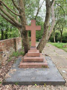 Grave of Walter William Kendall Brother and Eleanor Kendall Mother