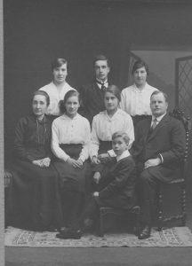 William Young and family 1917