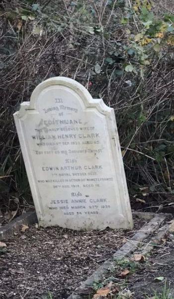 Jessie Clark (buried 1939) headstone