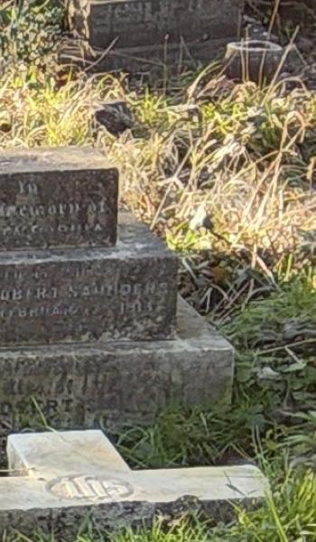 Image of the headstone for Francis Robert Saunders