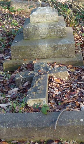 Jane Notley (buried 1920) headstone