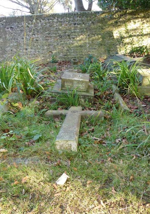 Photograph of headstone for Ada Hancock