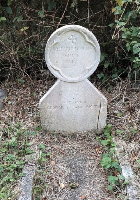 Photograph of headstone for Frederick Smith