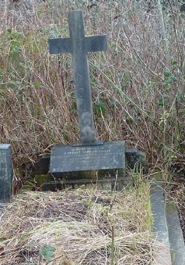 Photograph of headstone for Harbert Tanner